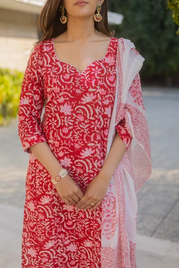 Red_Rayon_Slub_&_Dupatta_Kotachex_Kurta_Set_For_Women