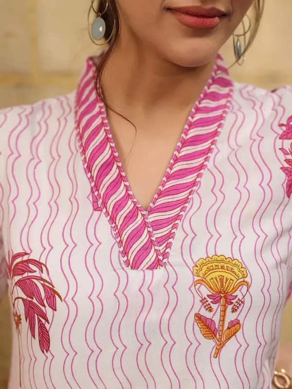 White_Rayon_Slub_Everyday_Short_Kurta_For_Women
