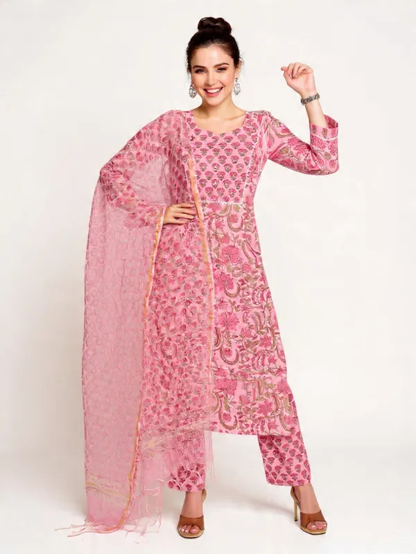 Pink_Rayon_Slub_&_Dupatta_Kotachex_Kurta_Set_For_Women