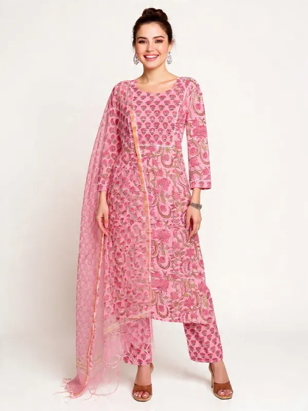 Pink_Rayon_Slub_&_Dupatta_Kotachex_Kurta_Set_For_Women
