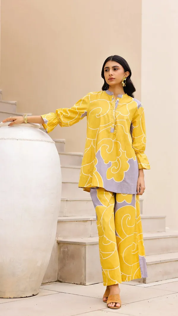 Yellow_Rayon_Slub_Royal_Festive_Kurta_Dupatta_Set_For_Women