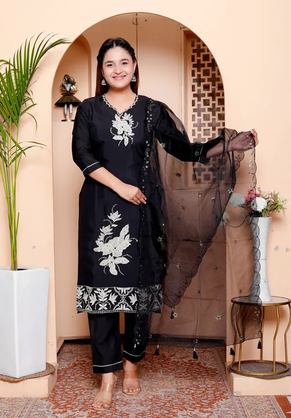 Womens_Roman_Silk_Embroidery_Black_Suit