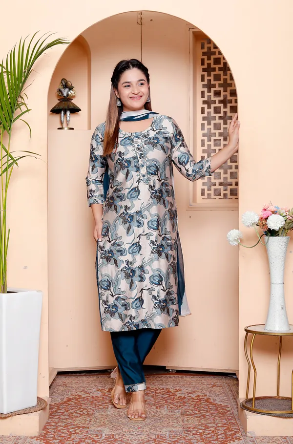 Womens_Vertican_Printed_Suit