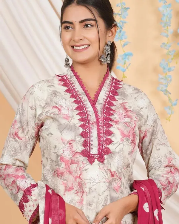 Maroon_Cotton_V_Neck_Printed_Suit_Set_With_Chiffon_Dupatta_For_Women