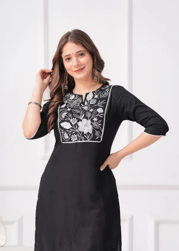 Black_Printed_Solid_Embroidery_Kurta_For_Women