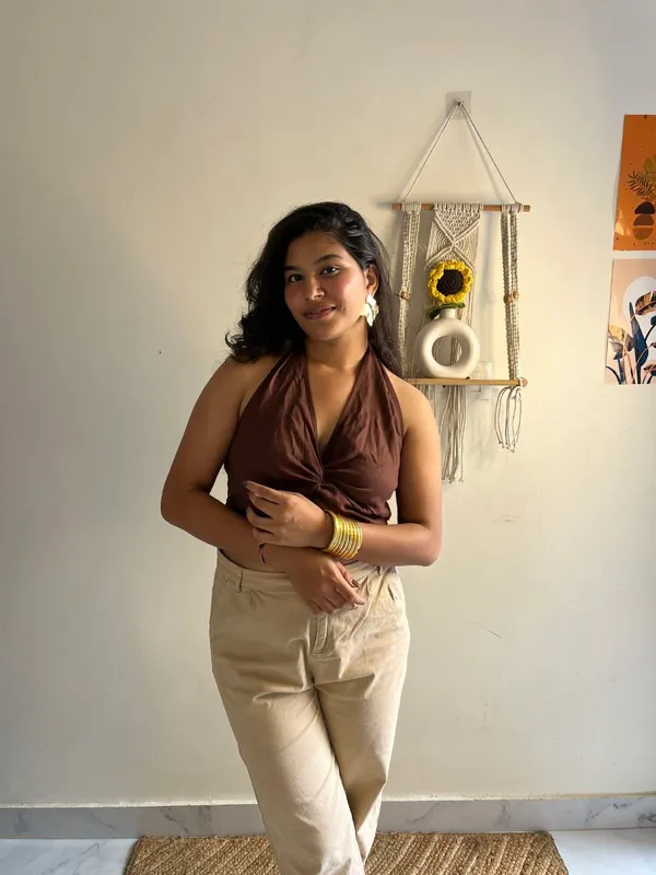 Wine_Solid_Backless_Crop_Top_For_Women