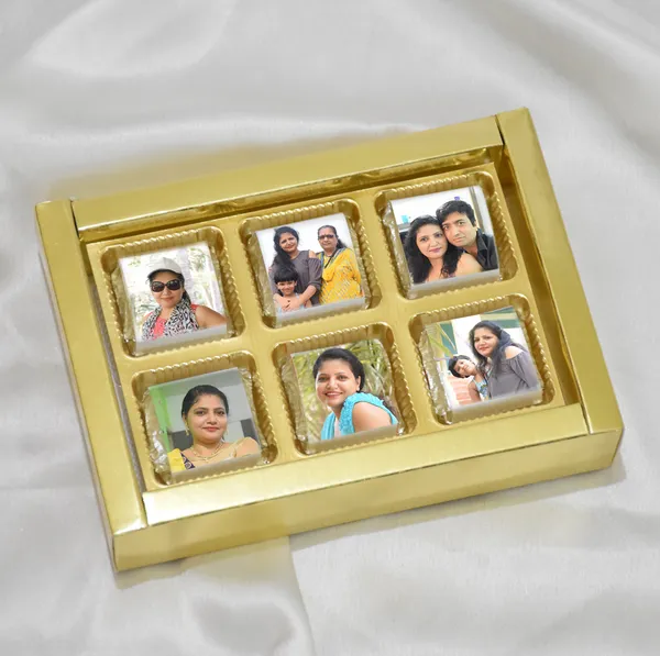 Birthday_Gift,_Personalised_/_Customized_Chocolate_Box_(6_Cubes)_Specially_For_Your_Loved_Ones