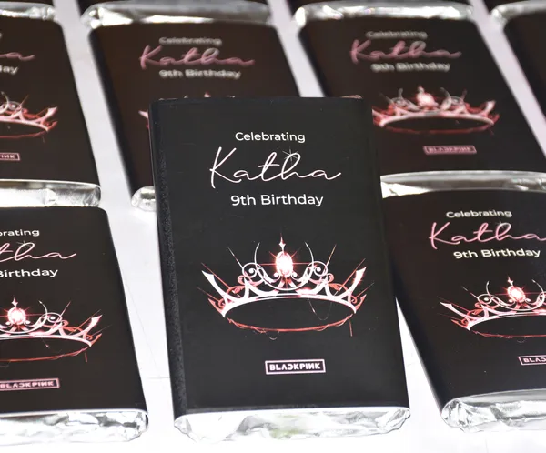 Blackpink_(K-Pop)_Birthday_Return_Gift_(12_Bars),_Personalised_Chocolate_Large_Bar_(Black_Wrapper)