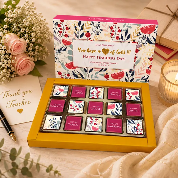 Teacher's_Day_Gift,_Personalised_/_Customized_Chocolate_Box_(15_Cubes)_Specially_For_Your_Favourite_Teacher