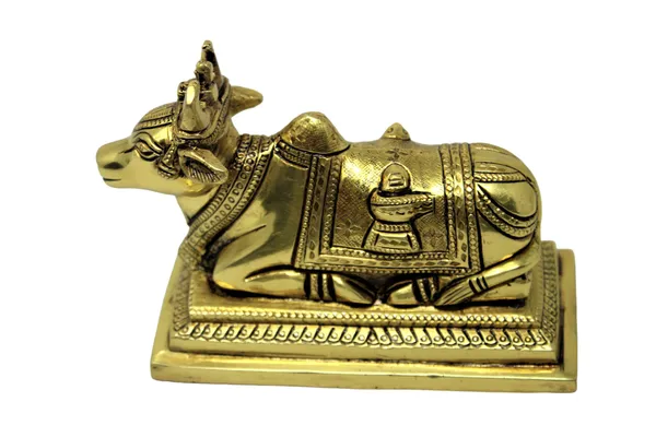Golden_Nandi_Brass_Statue/Murti_For_Home_Decor,_Office,_Car_Dashboard,_Table_Decor,_Gifting_&_Puja_Idol_Murti_Sculpture