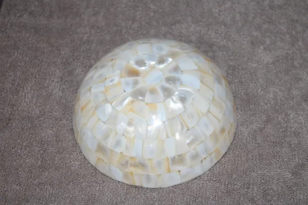 Pearl_Peacock_Print_Mother_Of_Pearl_Bowl_-_Multipurpose_Home_Decor,_Snacks_&_Fruit_Bowl,_Office_&_Home_Decorative_Centerpiece_5_Inch