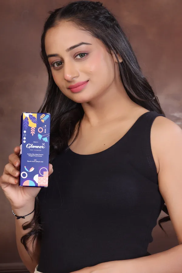 Anti-Acne_Face_Wash_-_Gentle_Herbal_Cleanser_For_Clear_Skin