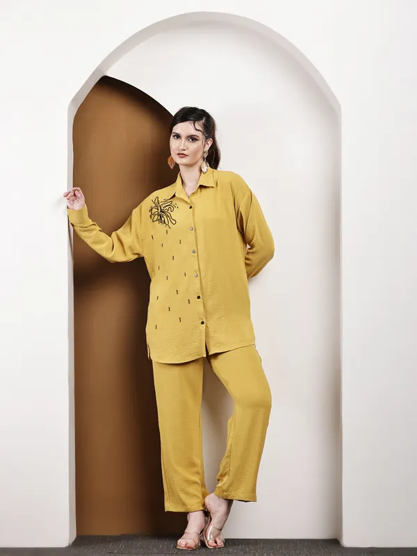 Mustard_Hand-Embroidered_Cotton_Co-Ord_Set_For_Women