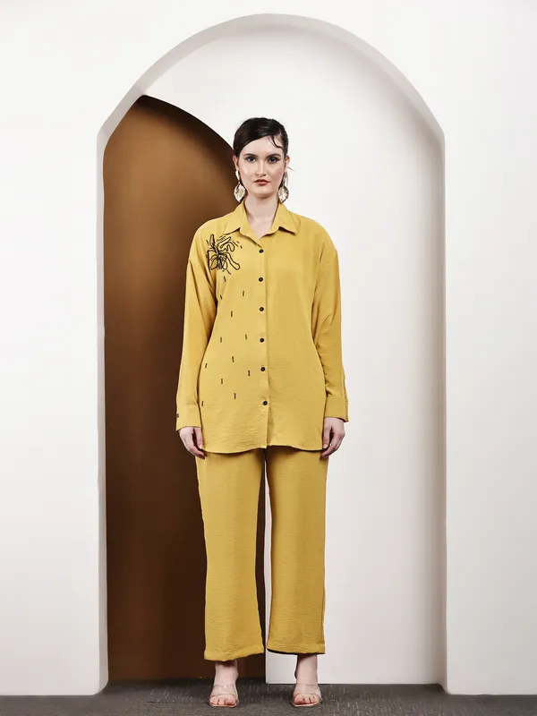Mustard_Hand-Embroidered_Cotton_Co-Ord_Set_For_Women
