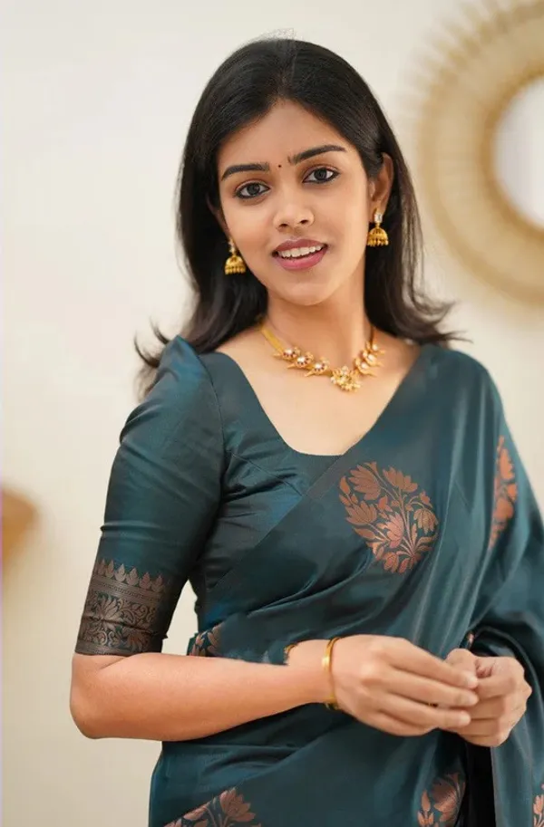 Angelic_Rama_Soft_Silk_Saree_With_Dalliance_Blouse_Piece
