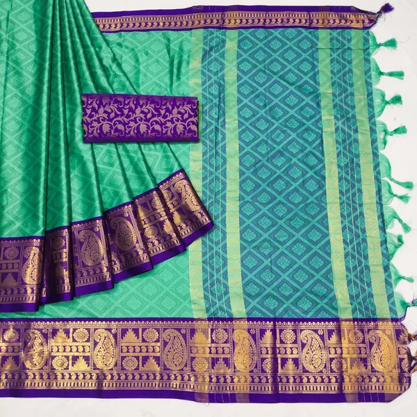 Dola_Silk_Ethnic_Jacquard_Border_Saree_with_Designer_Print_and_Pallu