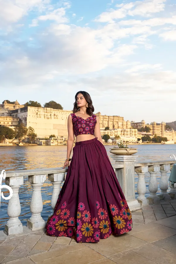 Exquisite_Floral_Fantasy:_Tusser_Silk_Lehenga_Choli_with_Intricate_Print_and_Dupatta_??
