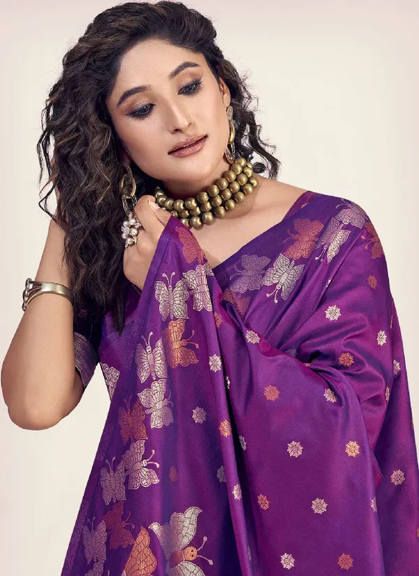 Deep_Purple_Banarasi_Silk_Saree_WIth_Fabulouse_Blouse_Piece