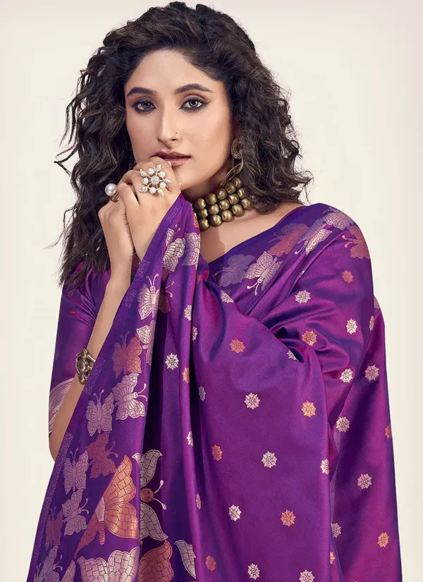 Deep_Purple_Banarasi_Silk_Saree_WIth_Fabulouse_Blouse_Piece