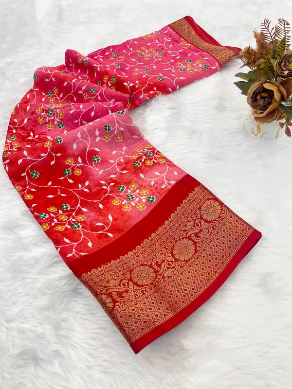 The_Dola_Silk_Jacquard_Saree_Ensemble