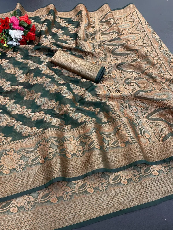 Designer_Organza_Saree_with_Rich_Pallu_and_Intricate_Border