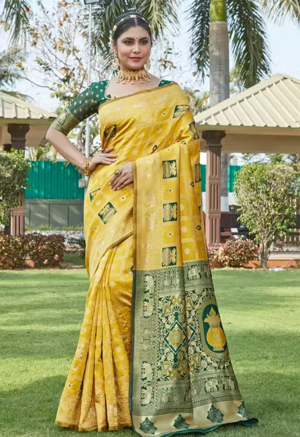 Cotton_Silk_Jacquard_Saree_With_Unstitched_Blouse