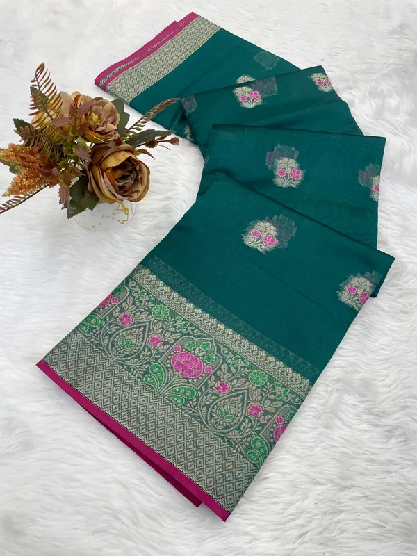 Elegance_in_Organza:_Mina_Butti_Saree