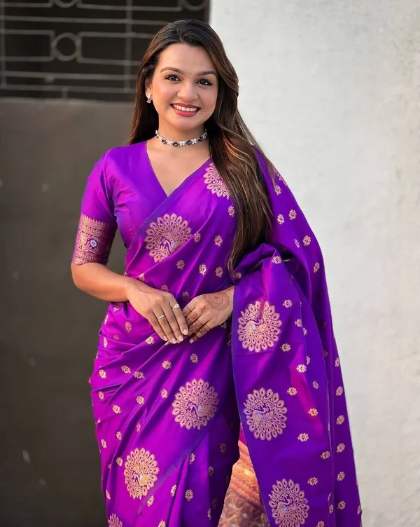 Purple_soft_silk_blend_dual_zari_woven_saree_with_peacock_border