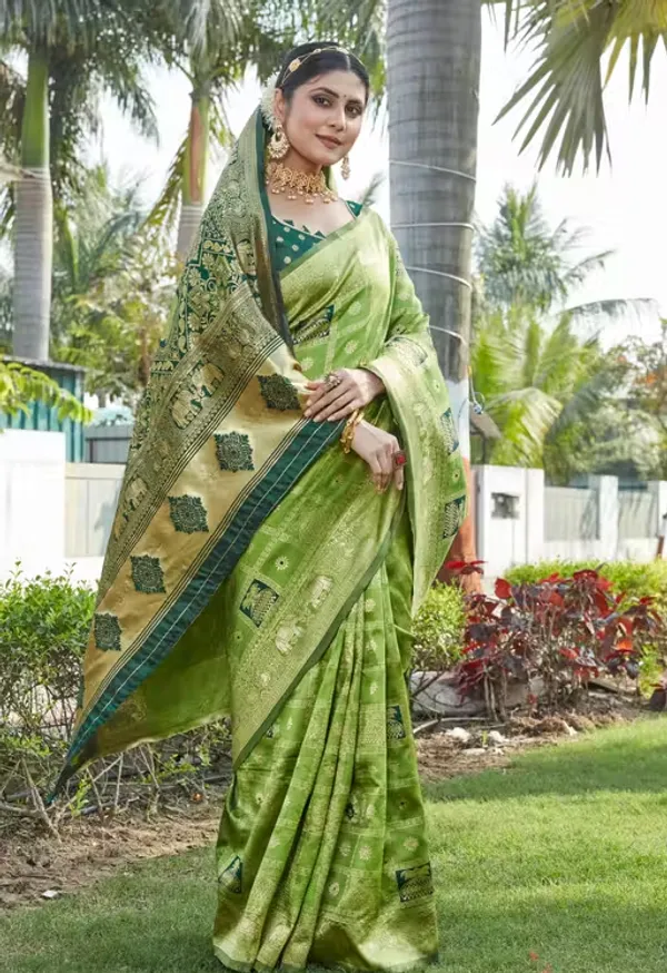 Cotton_Silk_Jacquard_Saree_With_Unstitched_Blouse