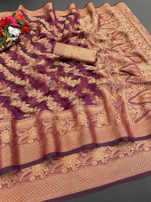 Designer_Organza_Saree_with_Rich_Pallu_and_Intricate_Border