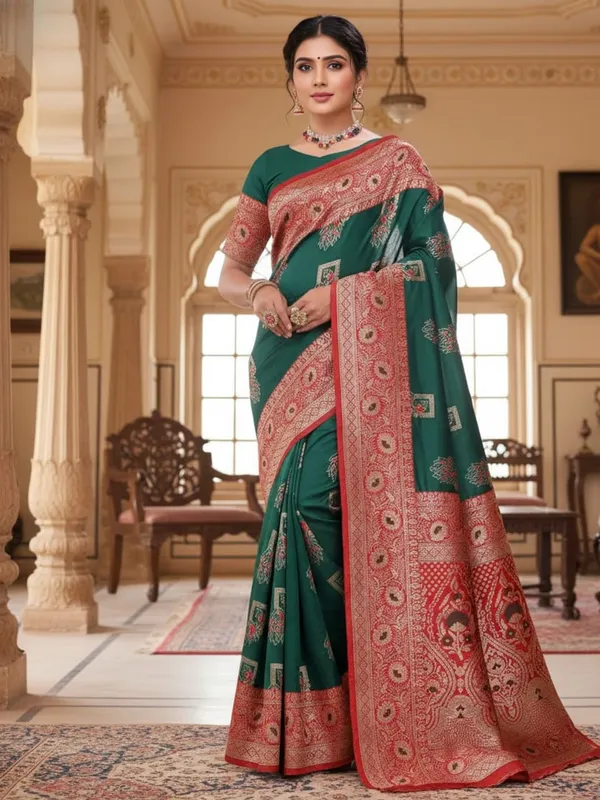 Exquisite_Pethani_Silk_Saree:_A_Weaving_Masterpiece