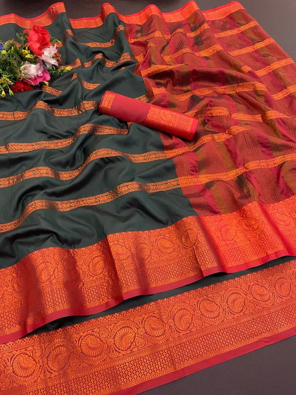 Luxurious_Banarasi_Silk_Saree