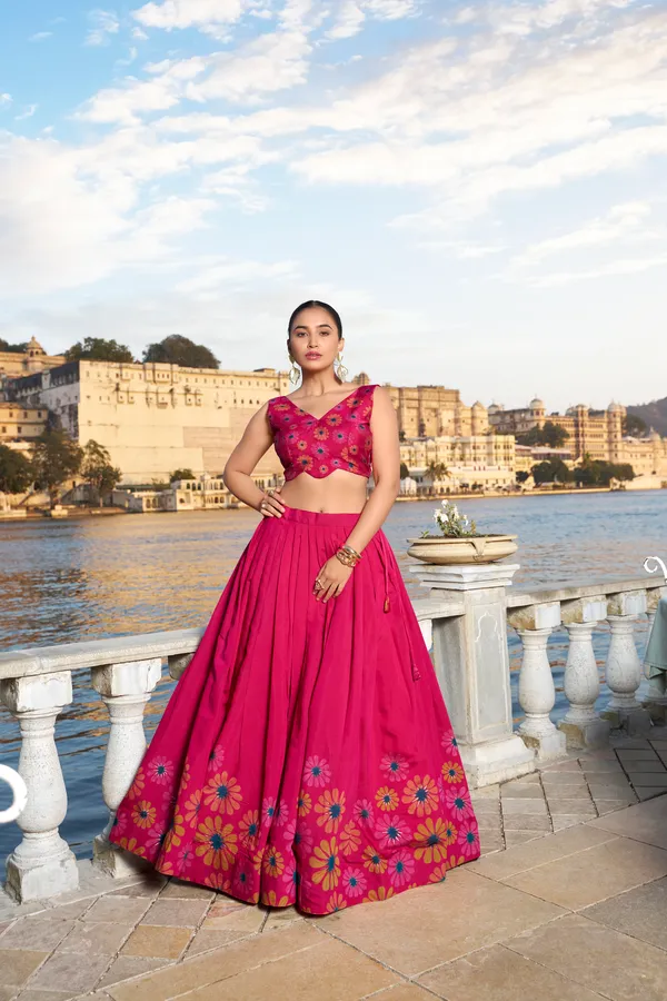 Exquisite_Floral_Fantasy:_Tusser_Silk_Lehenga_Choli_with_Intricate_Print_and_Dupatta_??