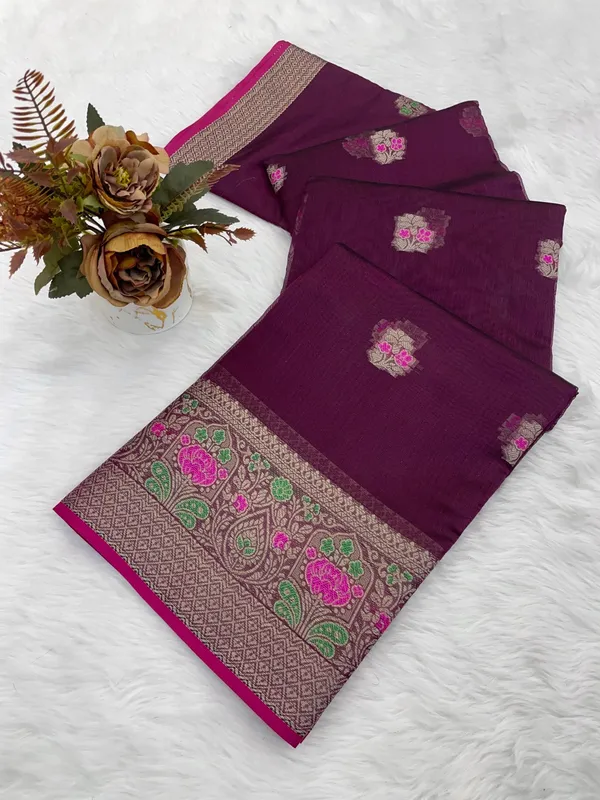 Elegance_in_Organza:_Mina_Butti_Saree