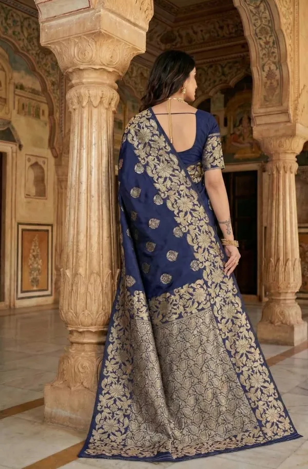 Elegant_Dola_Silk_Jacquard_Saree