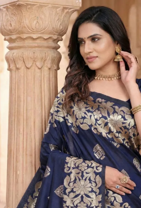 Elegant_Dola_Silk_Jacquard_Saree