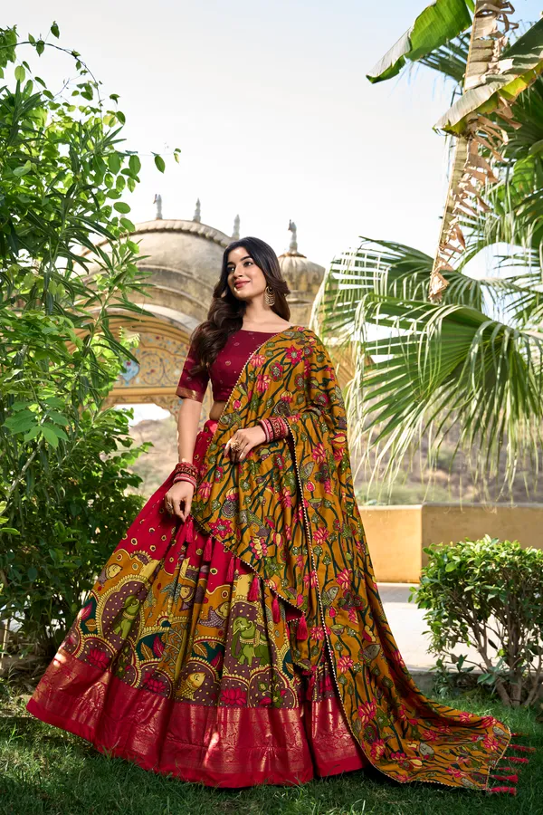 Infuse_Your_Wardrobe_with_Southern_Grace�Tussar_Silk_Kalamkari_Print_Lehenga_Choli_Featuring_a_Sophisticated_Foil_Work_Border