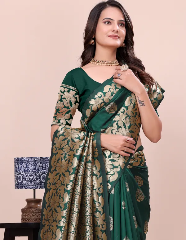 Elegant_Dola_Silk_Jacquard_Saree