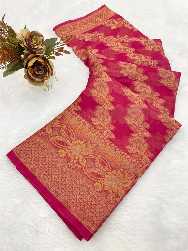 Designer_Organza_Saree_with_Rich_Pallu_and_Intricate_Border