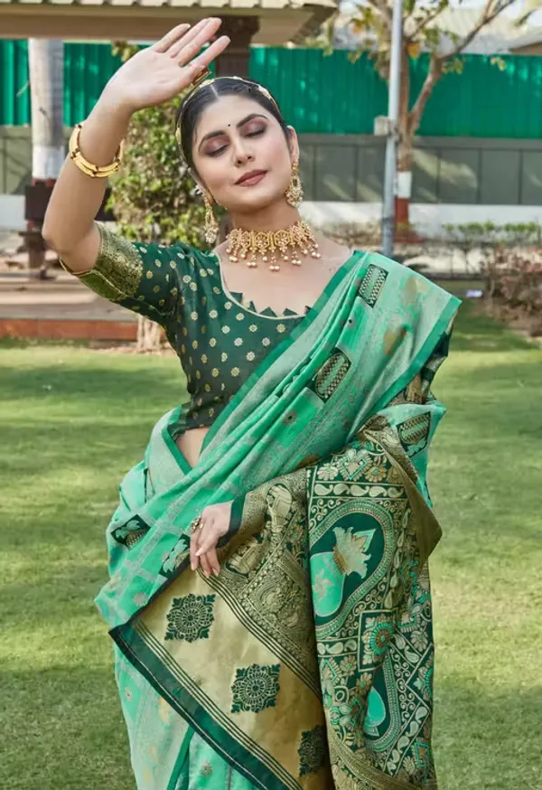 Cotton_Silk_Jacquard_Saree_With_Unstitched_Blouse