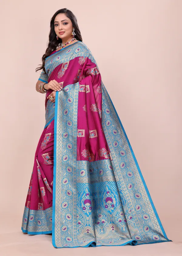 Exquisite_Pethani_Silk_Saree:_A_Weaving_Masterpiece