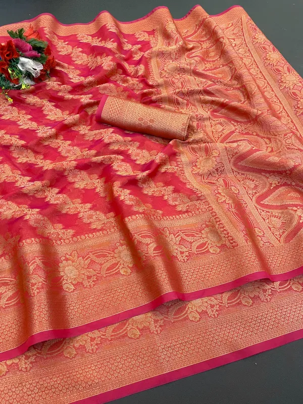 Designer_Organza_Saree_with_Rich_Pallu_and_Intricate_Border