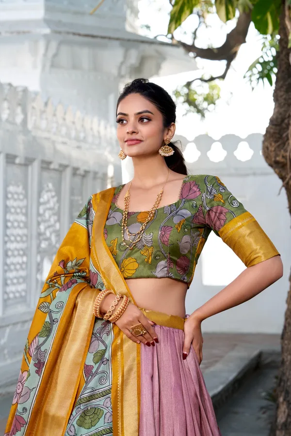 Presenting_a_perfectly_blended_Tussar_silk_lehenga_for_festive_season_to_charm_your_look!?
