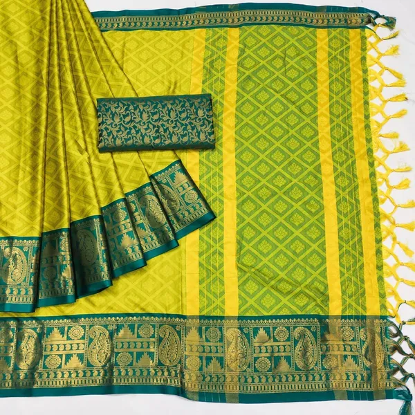 Dola_Silk_Ethnic_Jacquard_Border_Saree_with_Designer_Print_and_Pallu