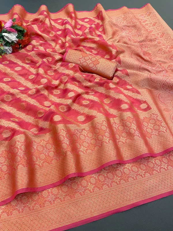 Premium_Quality_Organza_Saree_with_Grand_Pallu