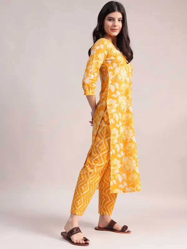 Mustard_Yellow_Floral_Printed_Kurta_With_Chevron_Printed_Pants_&_Dupatta_Set_For_Women__|_Premium_Kurta_Set_For_Daily_Wear
