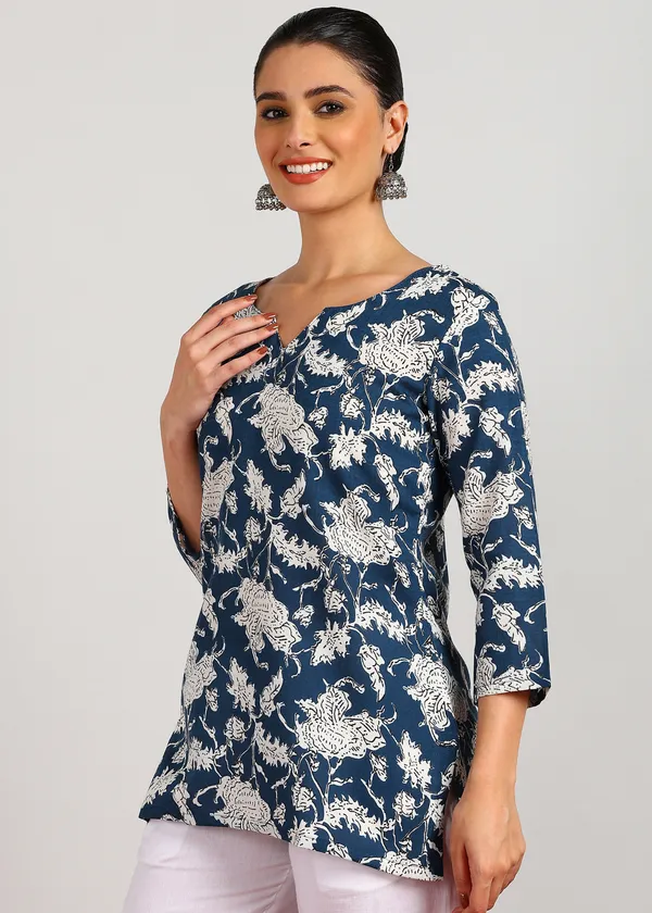 Navy_Blue_&_White_Floral_Printed_Tunic_For_Women