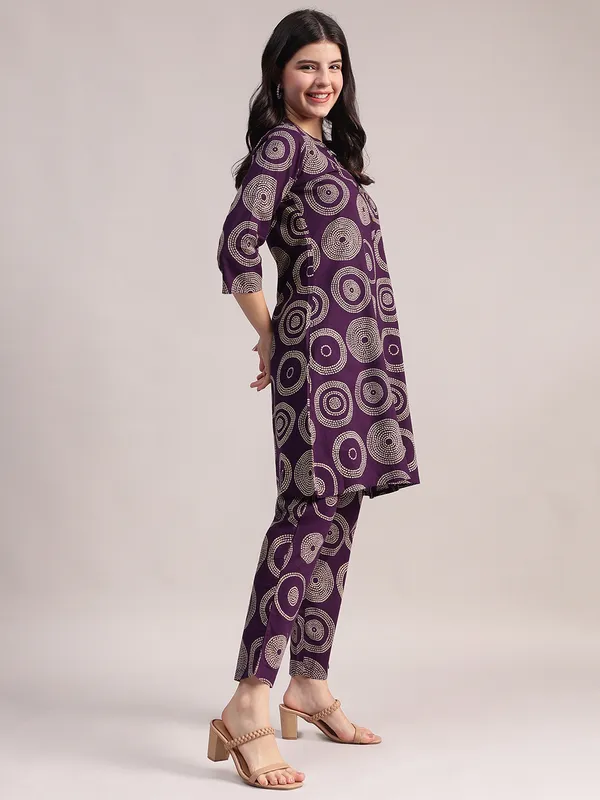 Purple_Abstract_Printed_Pure_Cotton_Co-Ord_Set_For_Women
