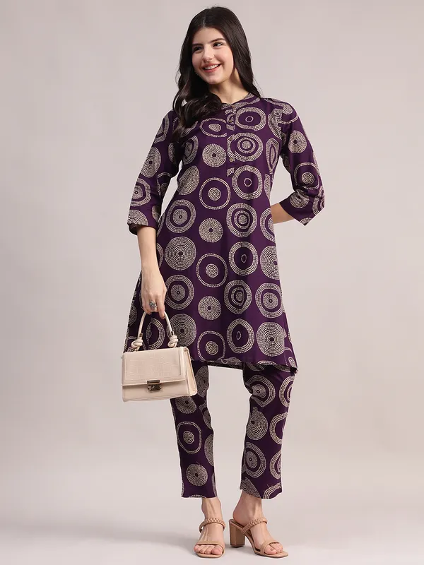 Pack_of_2_Purple_&_Off-White_Printed_Pure_Cotton_Co-Ord_Set_For_Women