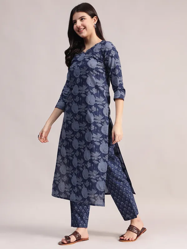 Blue_Floral_Printed_Cotton_Straight_Kurta_With_Trouser_&_Dupatta_For_Women__|_Premium_Kurta_Set_For_Daily_Wear
